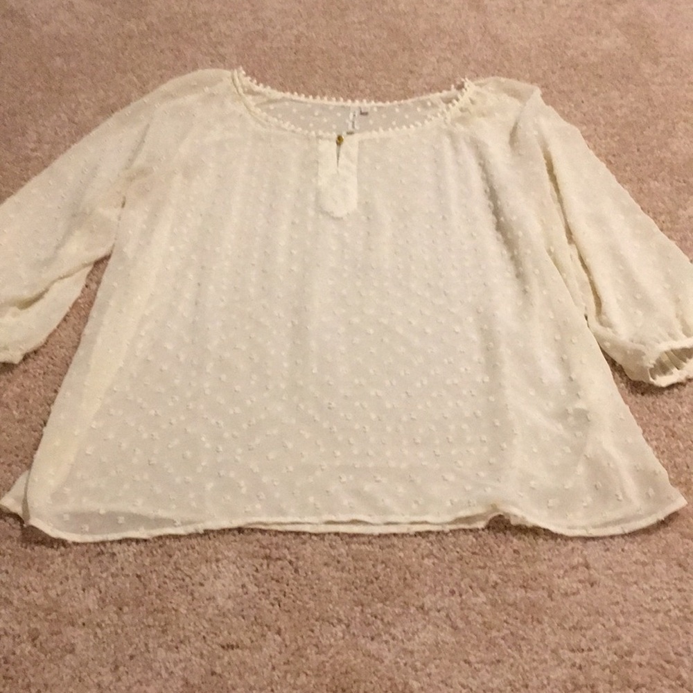 Cream 3/4 length top